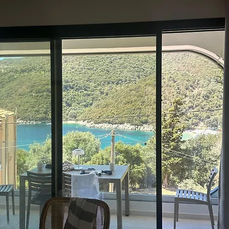 Aella Exclusive Residences Lefkada ミクロス・ギアロス