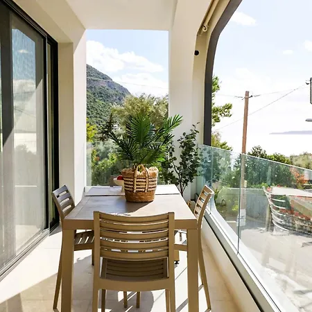 アパート Aella Exclusive Residences Lefkada *
